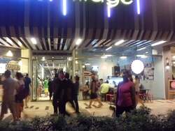 East Village (D16), Retail #639003051